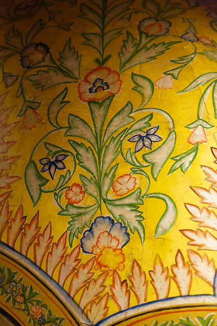 Gwalior-Jaivilas palace-015